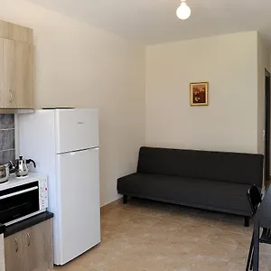 Rodon Loutra , Aya Paraskevi Yunanistan